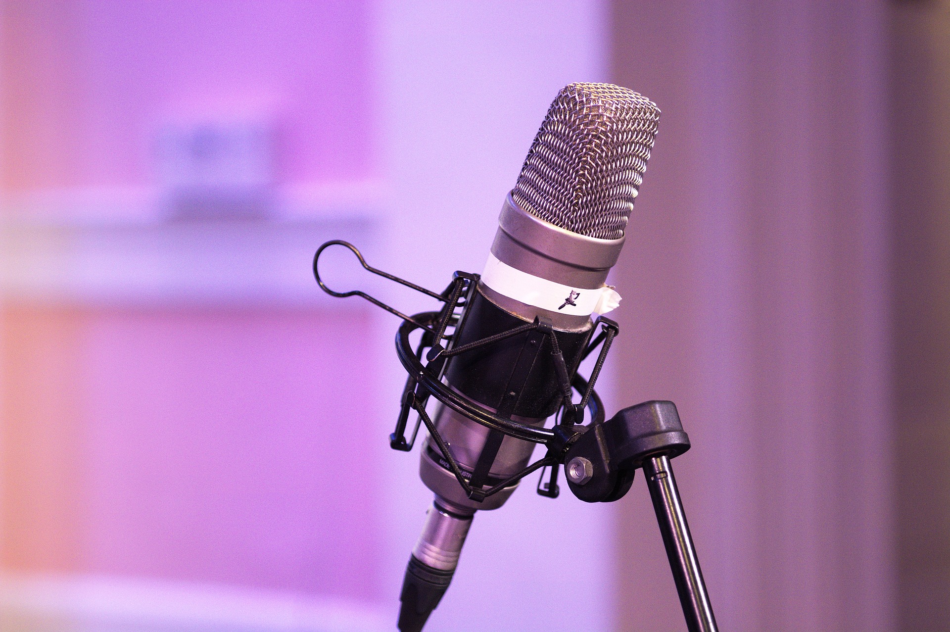 https://institut-schulenburg.de/wp-content/uploads/2020/11/podcast-3696504_1920.jpg